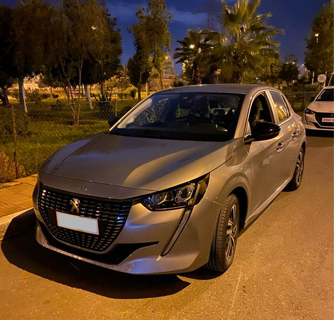 uploads/Peugeot2081.jpg